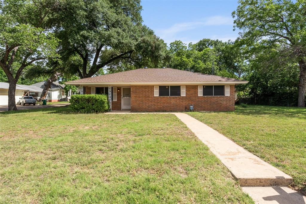 400 E 6th Street Property Photo 1