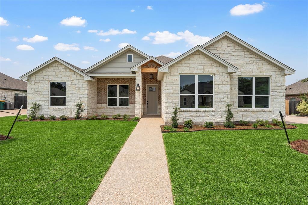 313 Crye Circle Property Photo 1