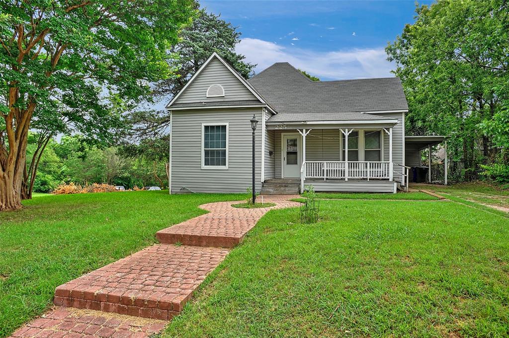 225 N Binkley Street Property Photo 1