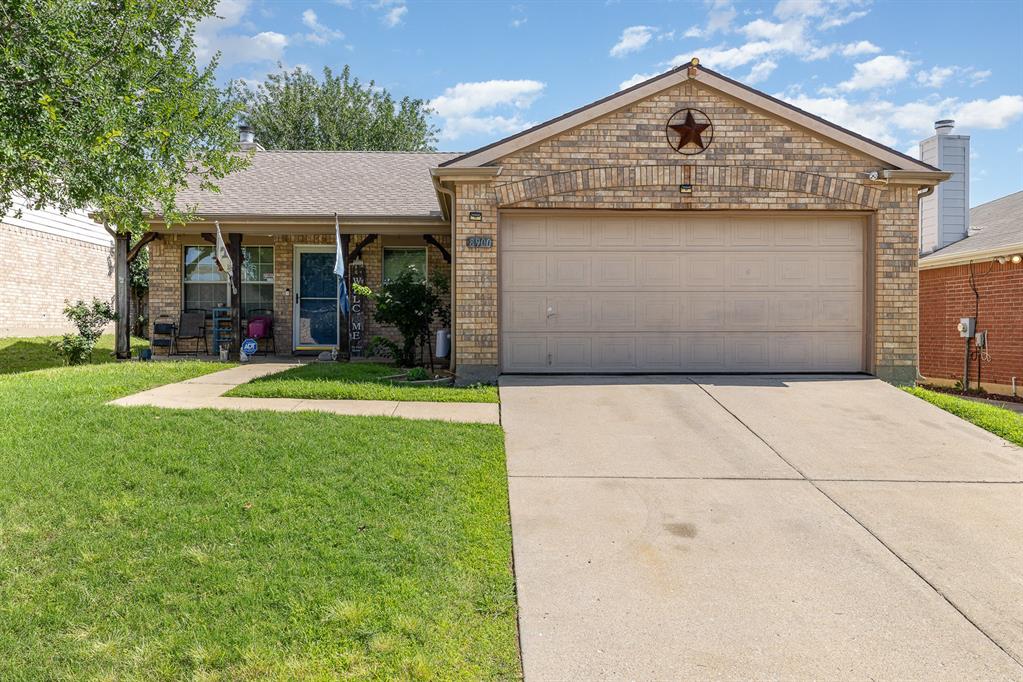 8900 Tumbleweed Drive Property Photo 1