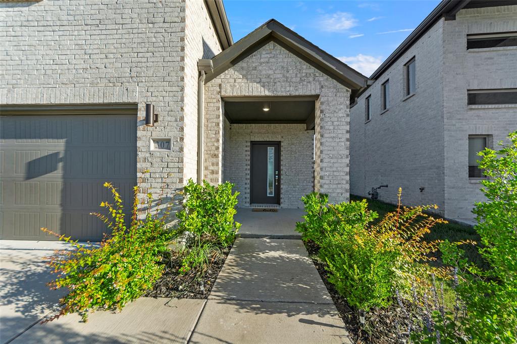 307 Bertney Drive Property Photo 2