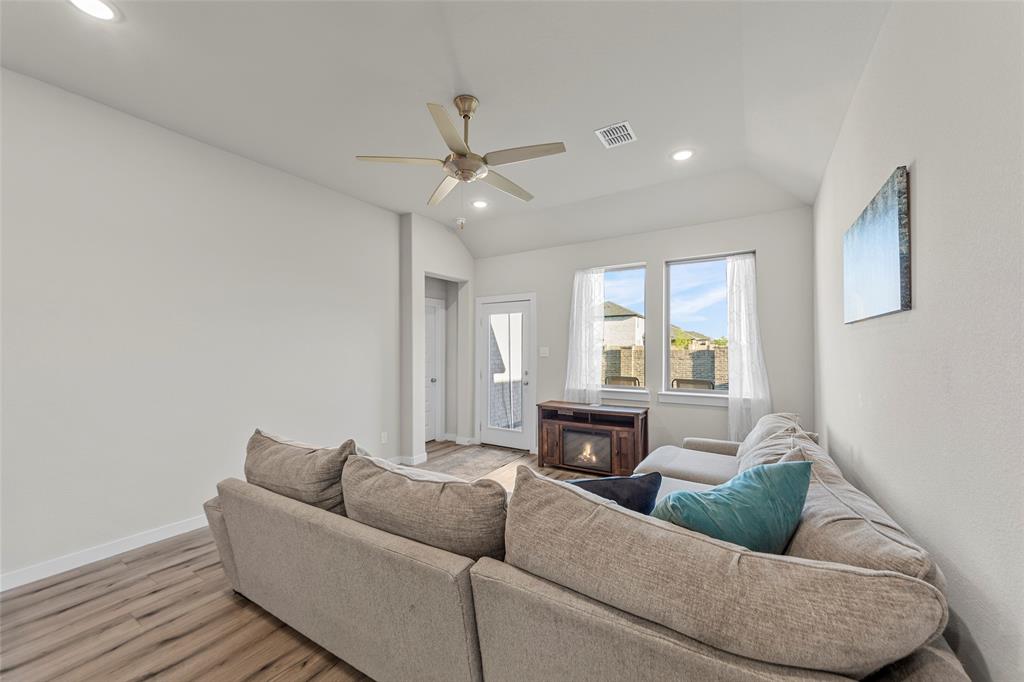 307 Bertney Drive Property Photo 11