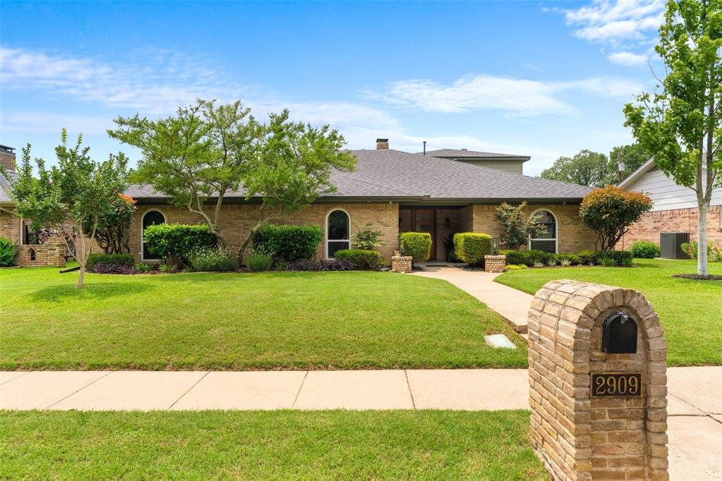 2909 N Britain Road Property Photo
