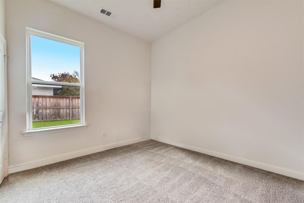 391 E Lamar Street Property Photo 20