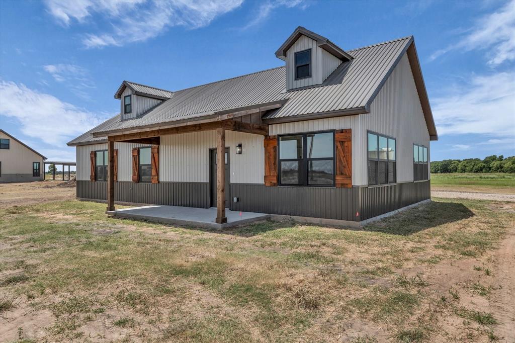 132 S Baese Road Property Photo 1