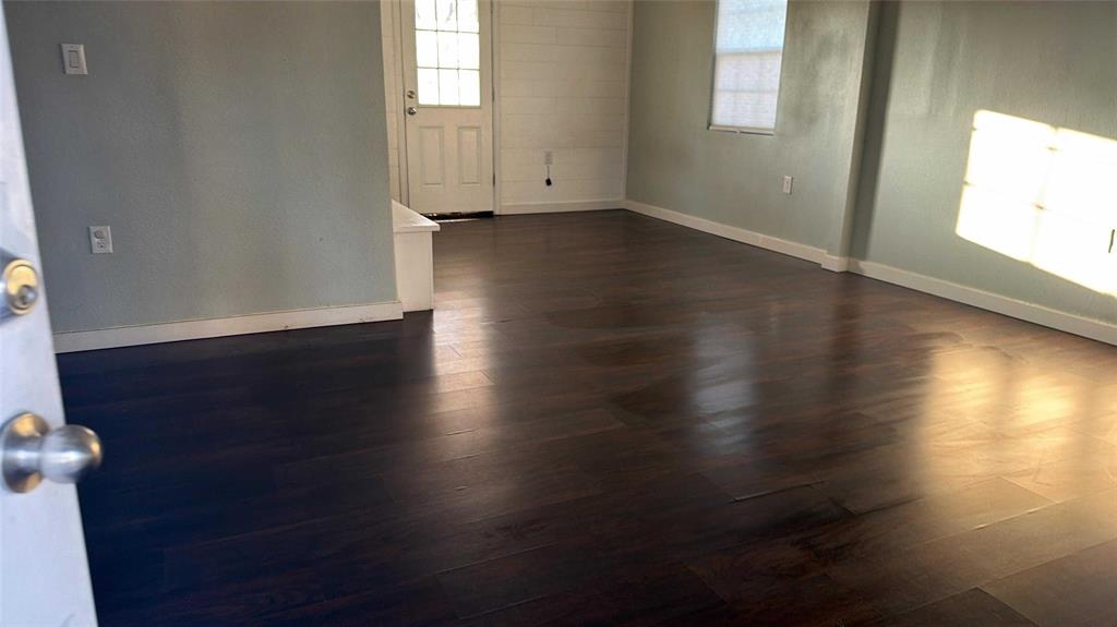 801 Grande Drive Property Photo 2