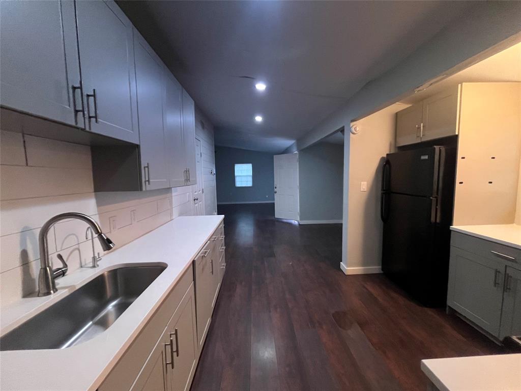 801 Grande Drive Property Photo 4