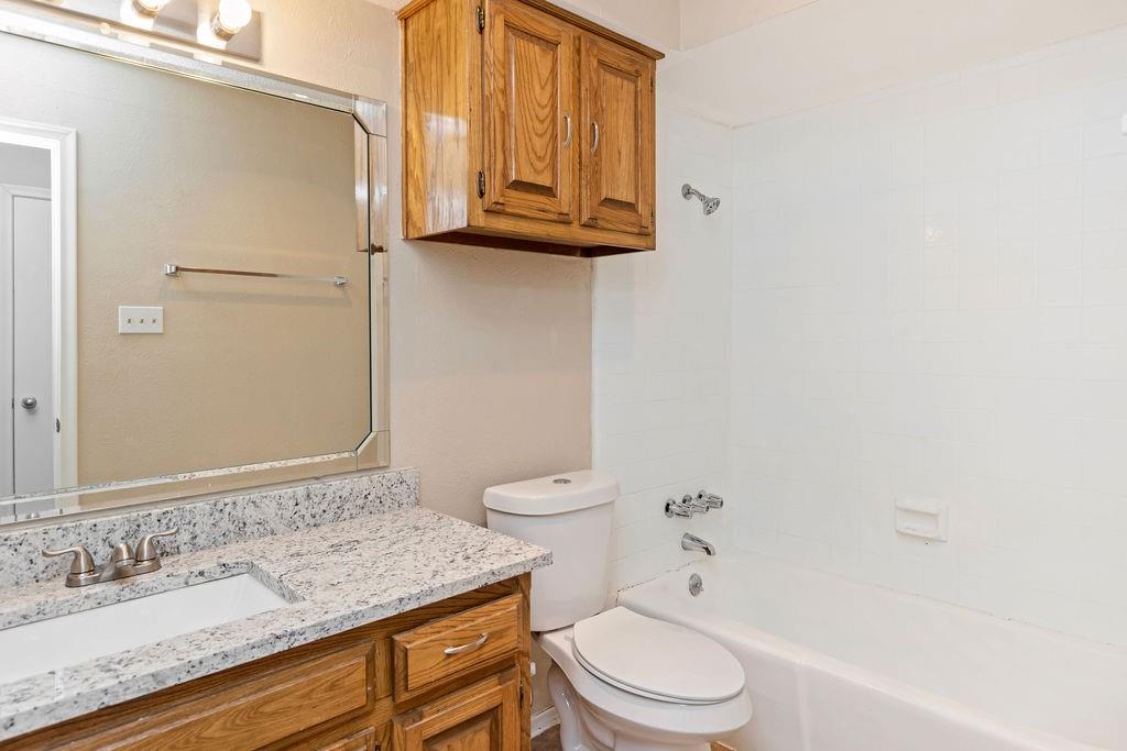 226 Gwendola Drive Property Photo 11