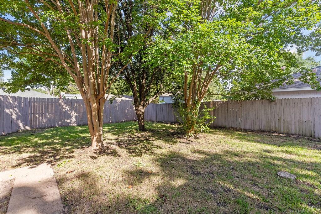 226 Gwendola Drive Property Photo 12