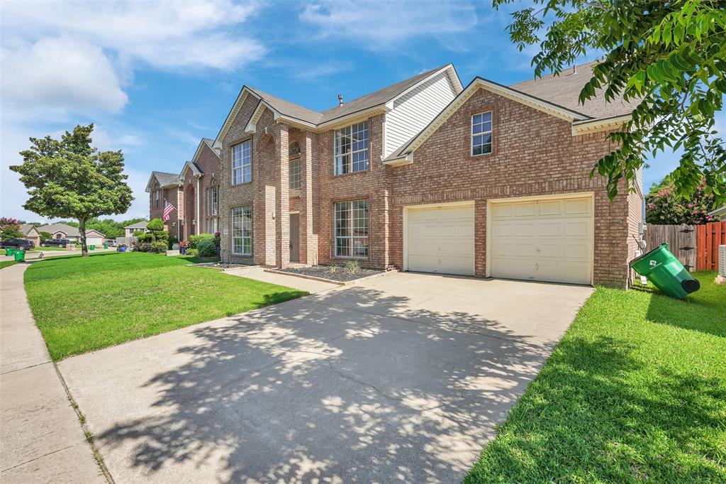 3925 Wisteria Lane Property Photo 1