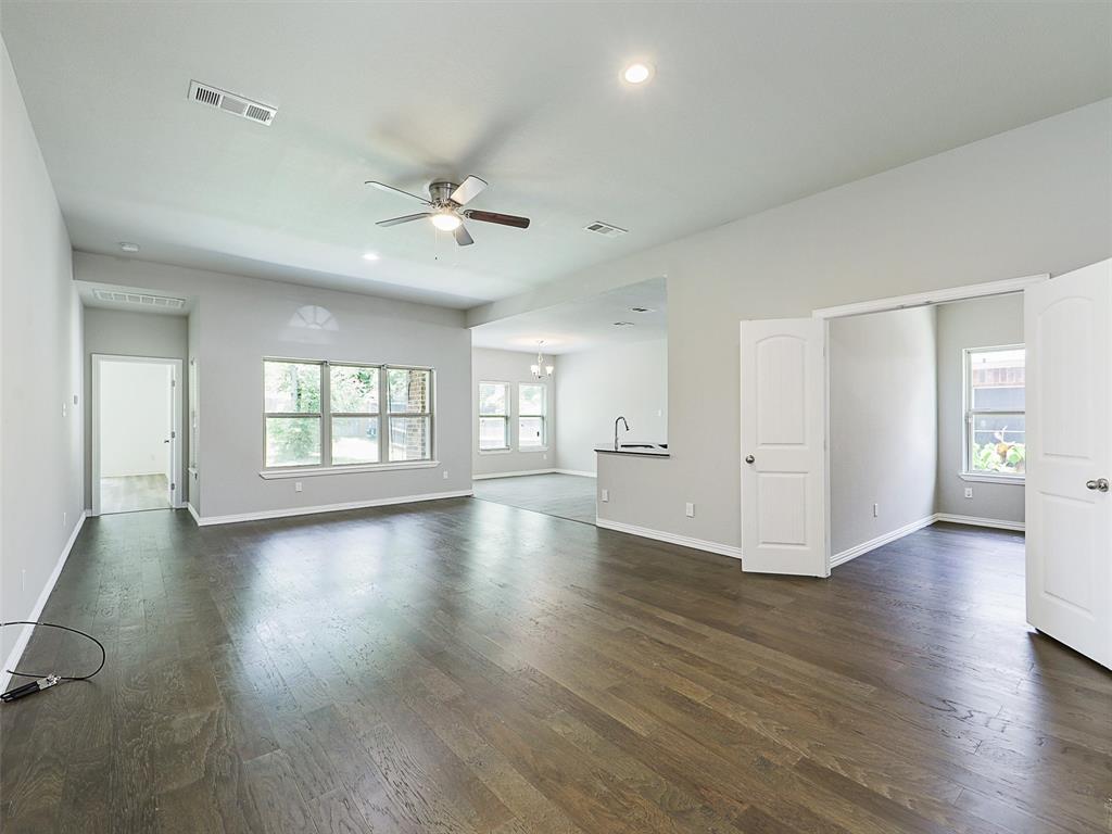 8425 Whitney Drive Property Photo 3