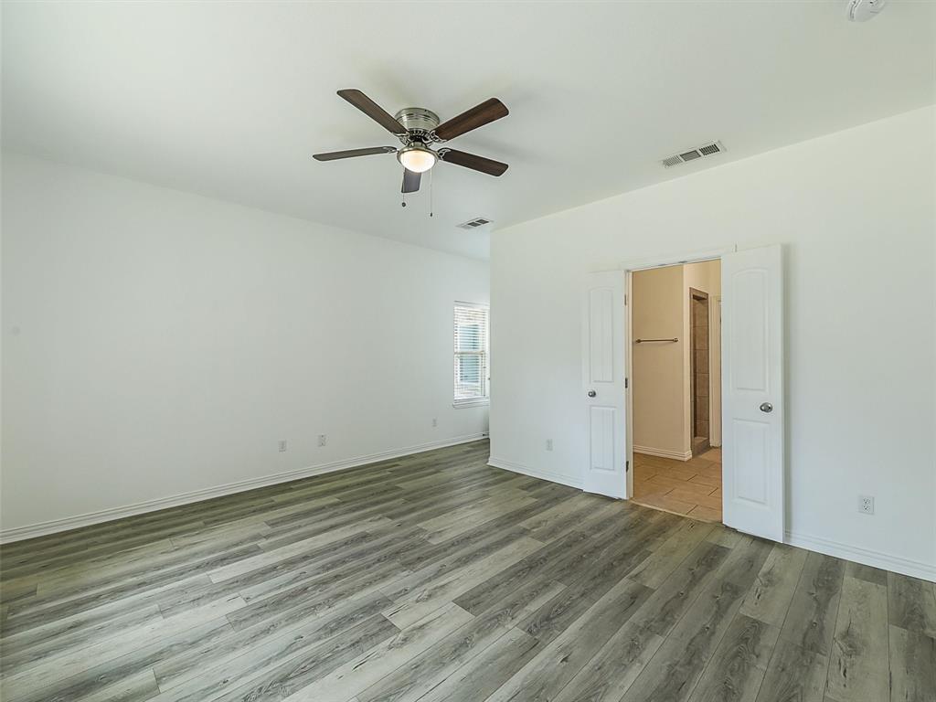 8425 Whitney Drive Property Photo 9