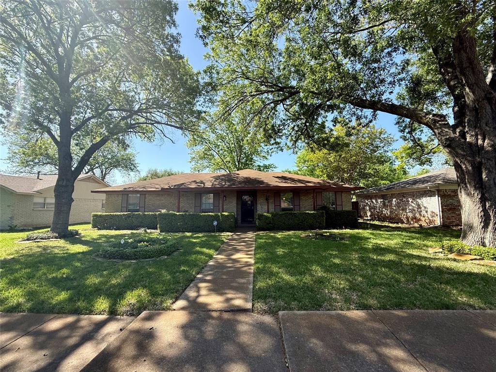 850 Oakbluff Drive Property Photo