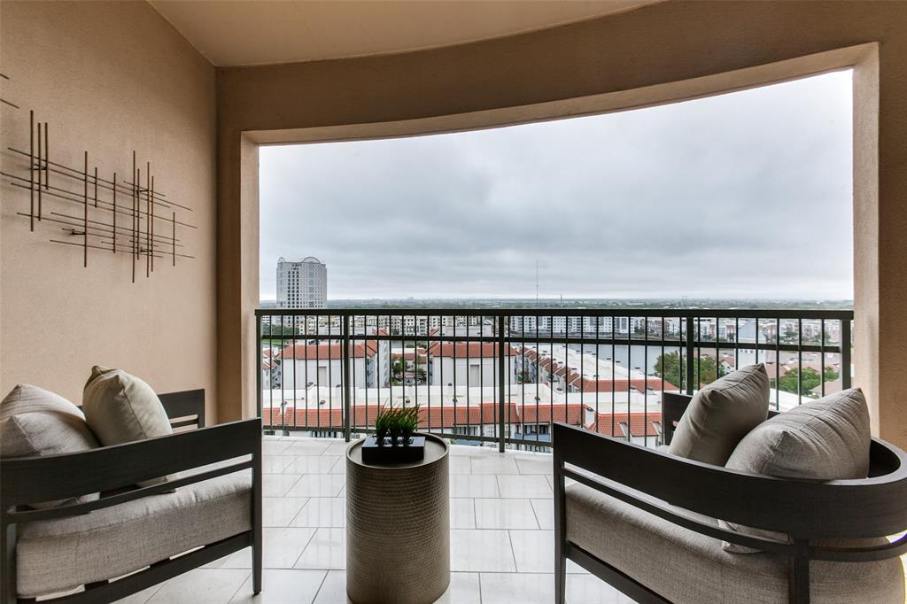 330 Las Colinas Boulevard Property Photo