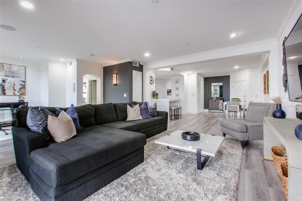 330 Las Colinas Boulevard Property Photo 12