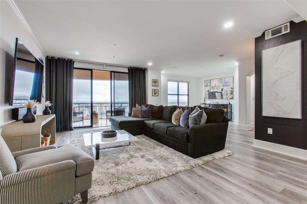 330 Las Colinas Boulevard Property Photo 13