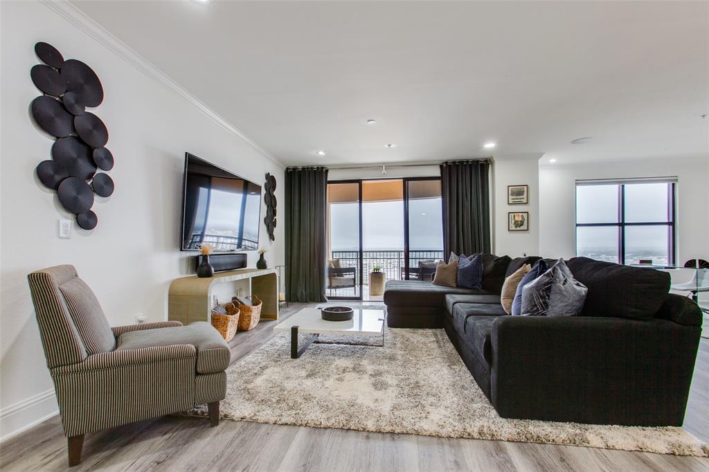 330 Las Colinas Boulevard Property Photo 14