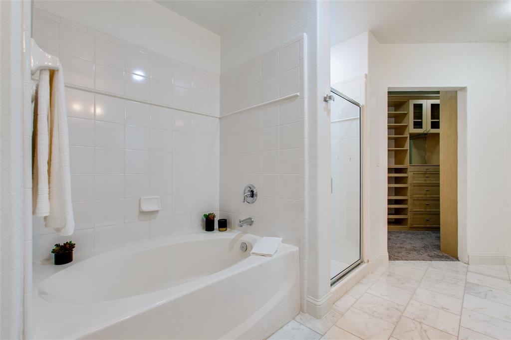 330 Las Colinas Boulevard Property Photo 22