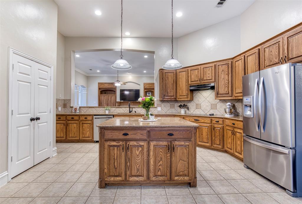 7699 Thistletree Lane Property Photo 11