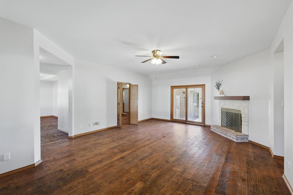 201 Stone Canyon Drive Property Photo 8