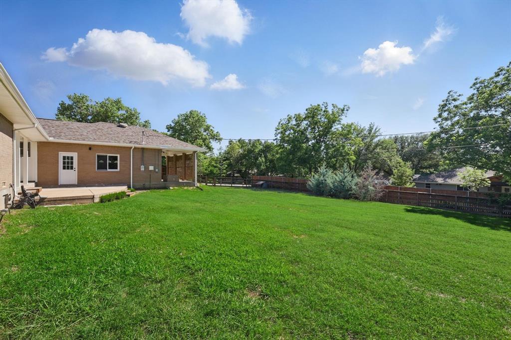 201 Stone Canyon Drive Property Photo 32