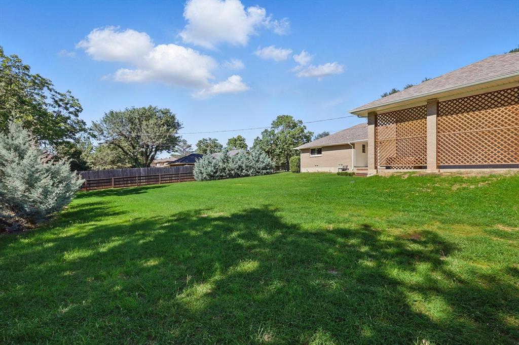 201 Stone Canyon Drive Property Photo 34