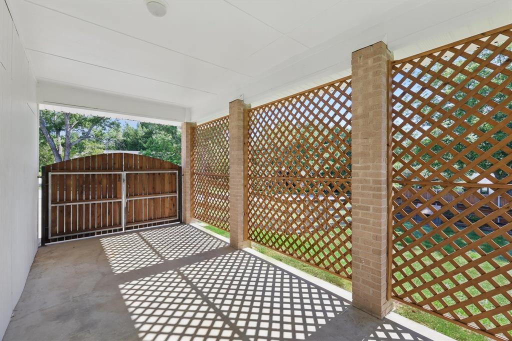 201 Stone Canyon Drive Property Photo 35