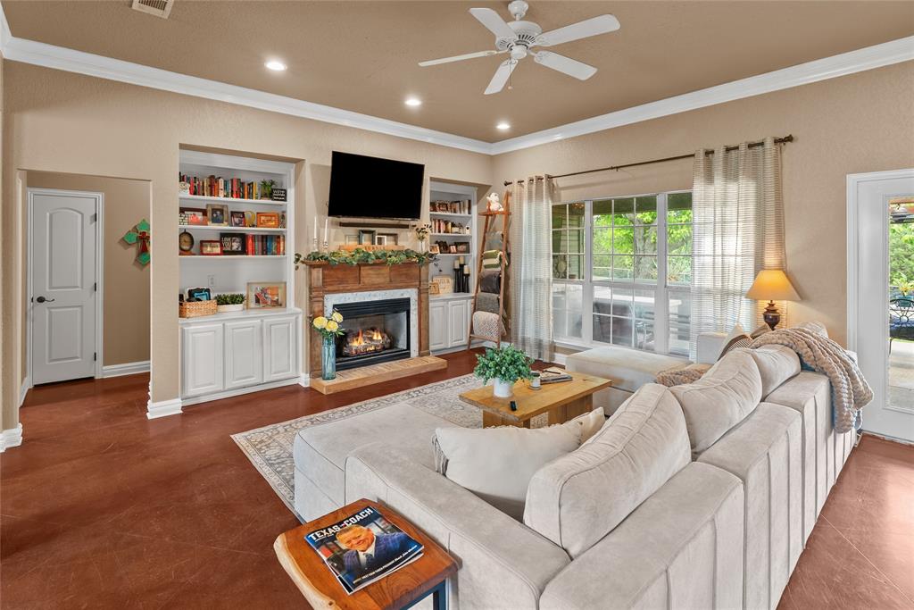 415 Stone Mountain Court Property Photo 3