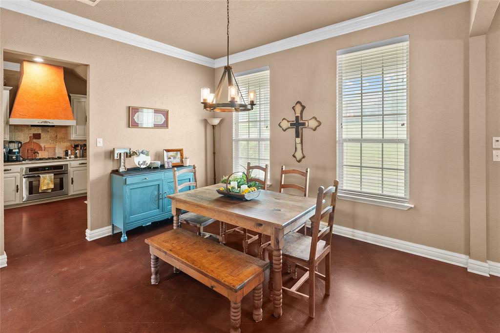 415 Stone Mountain Court Property Photo 4