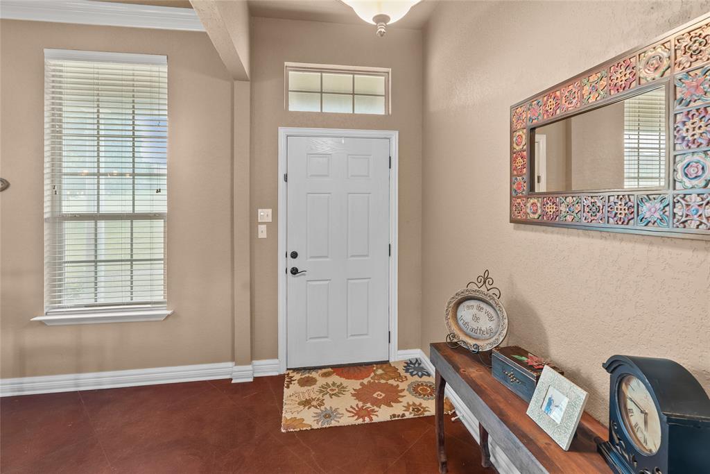 415 Stone Mountain Court Property Photo 5