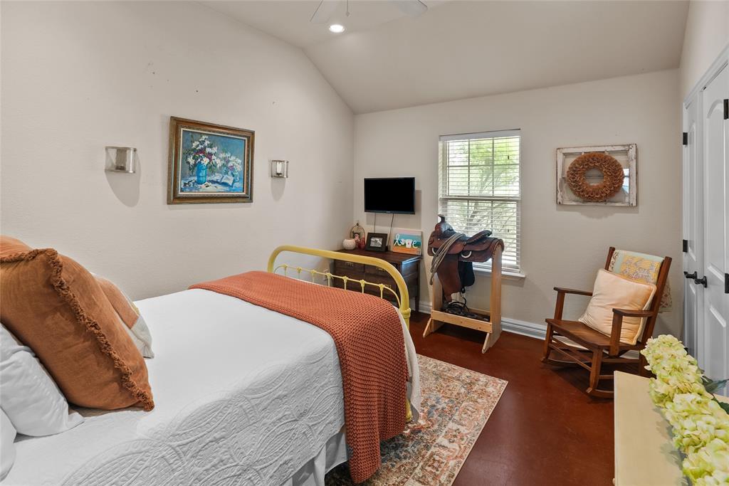 415 Stone Mountain Court Property Photo 13
