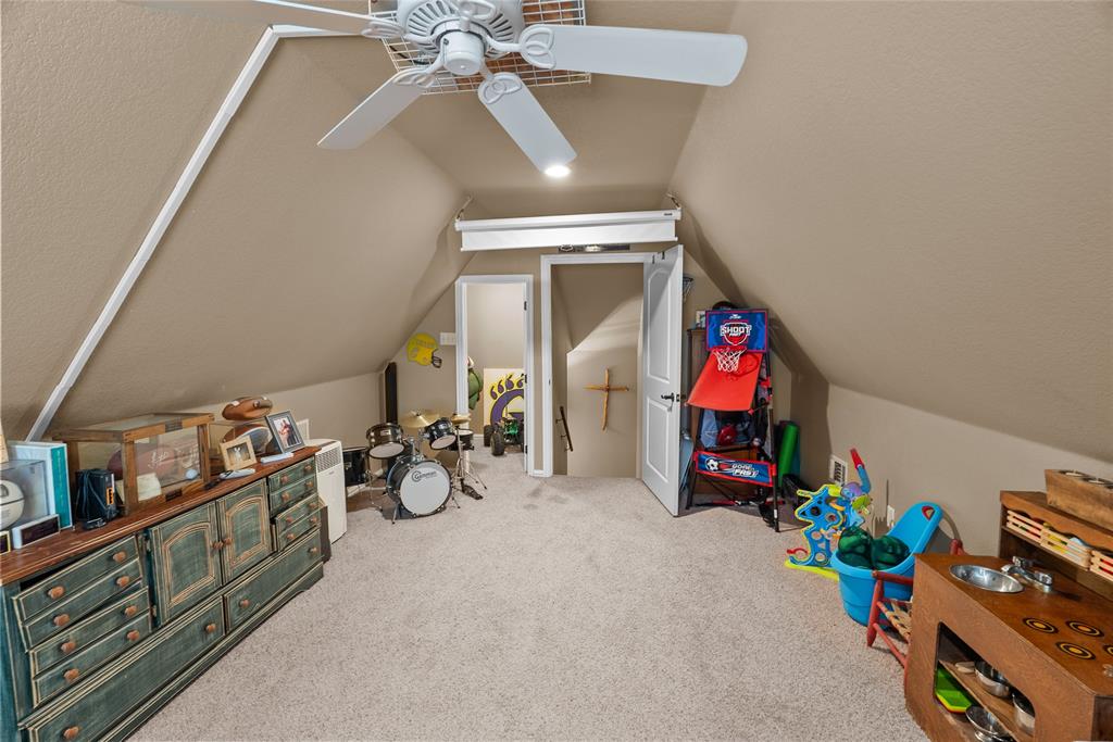415 Stone Mountain Court Property Photo 17