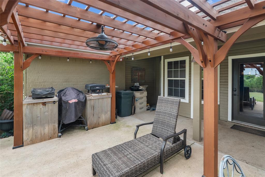 415 Stone Mountain Court Property Photo 19