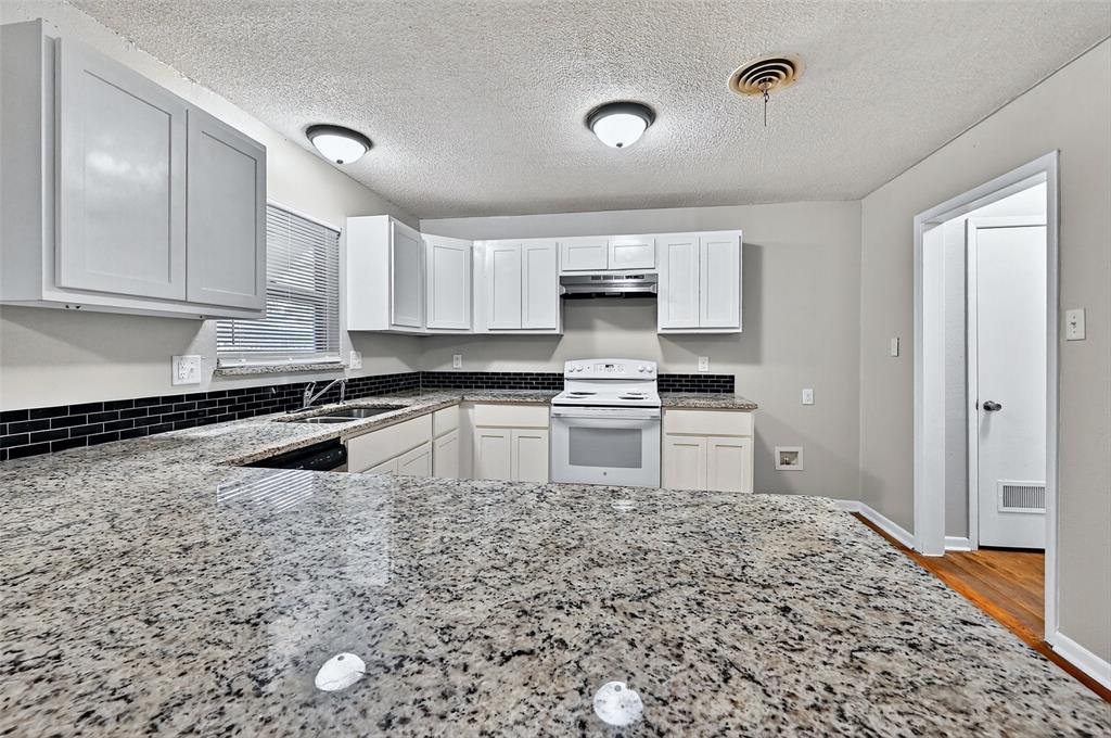 1306 Blanton Place Property Photo 8