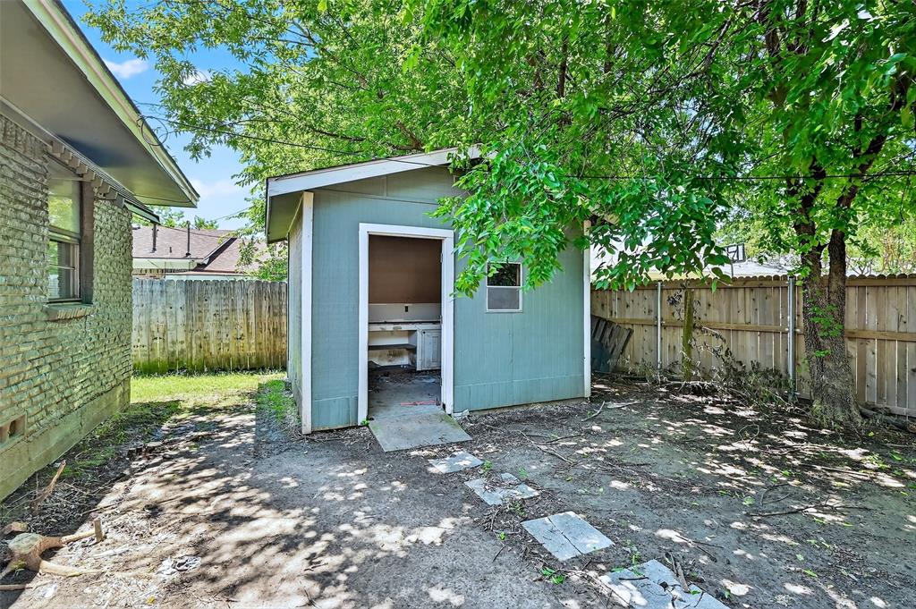 1306 Blanton Place Property Photo 32