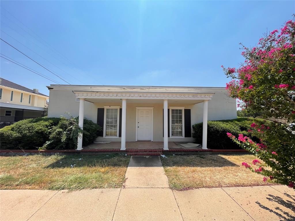 542 Hickory Street Property Photo