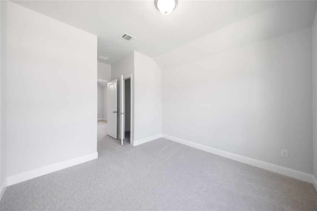 2404 Saint George Drive Property Photo 19