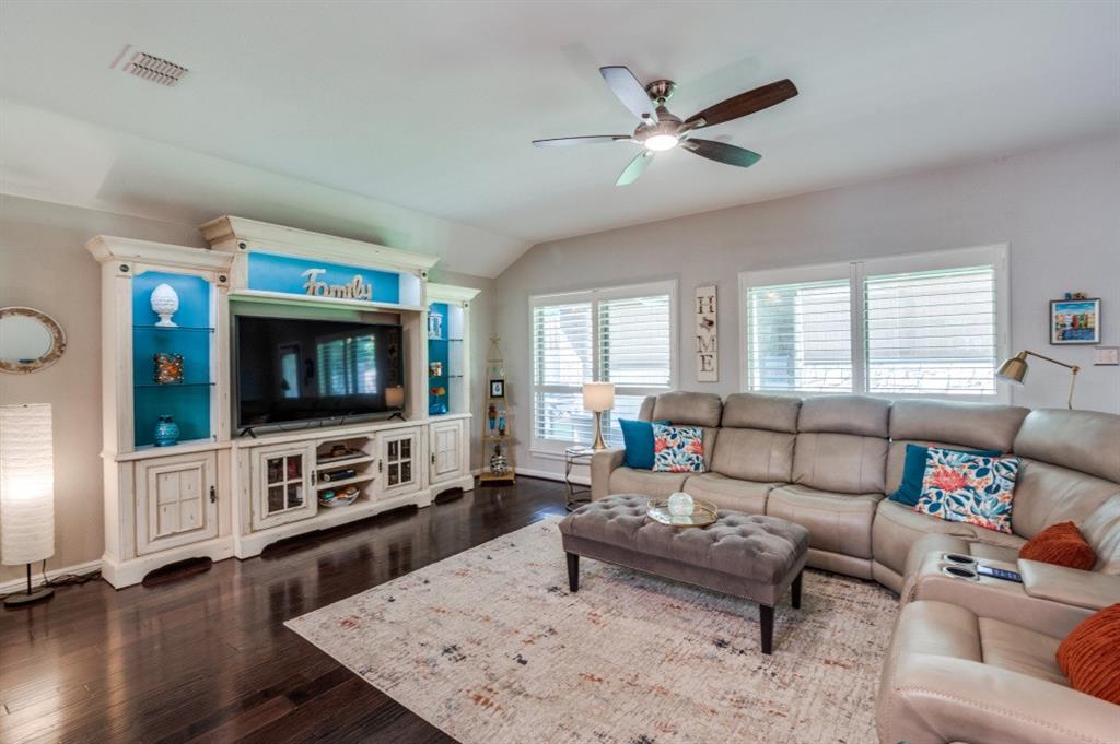 3103 Whispering Pine Boulevard Property Photo 5