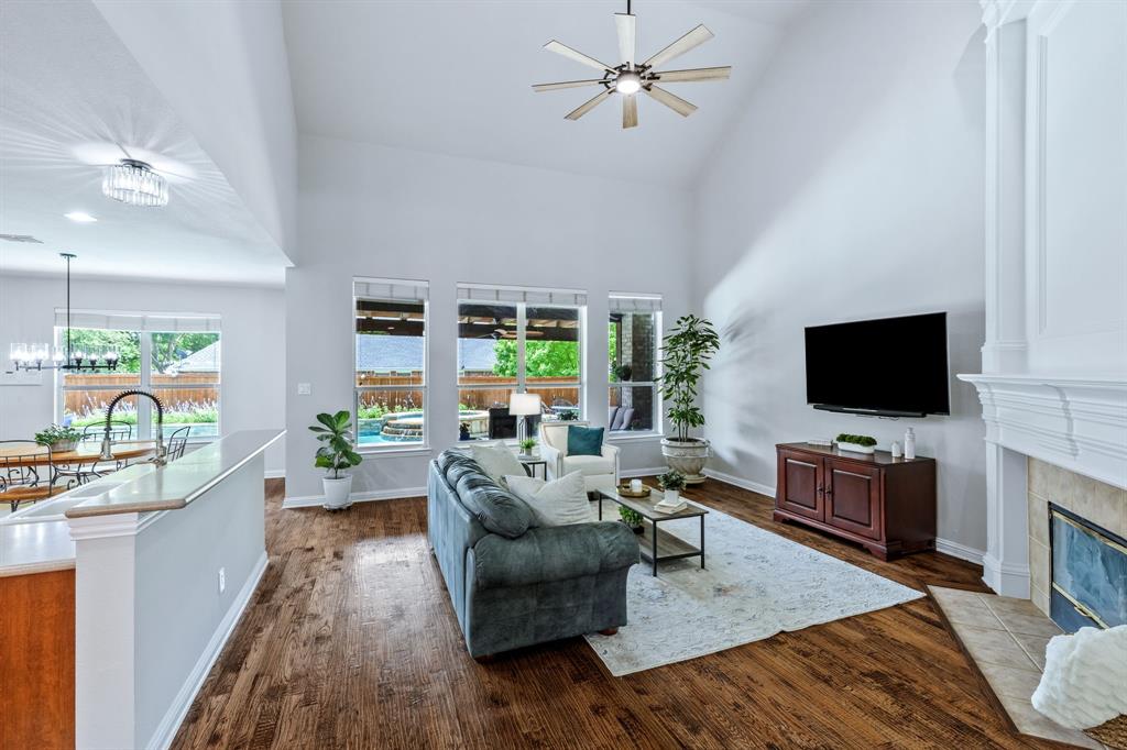 8905 Glen Garden Drive Property Photo 6