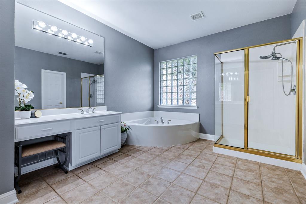 8905 Glen Garden Drive Property Photo 16