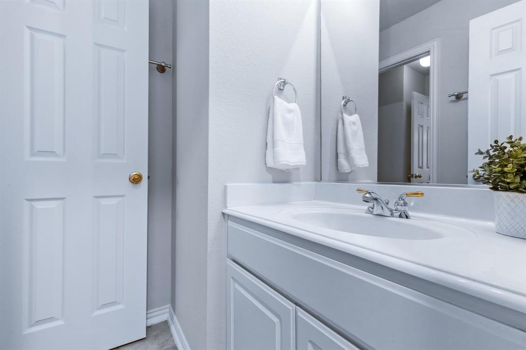 8905 Glen Garden Drive Property Photo 20