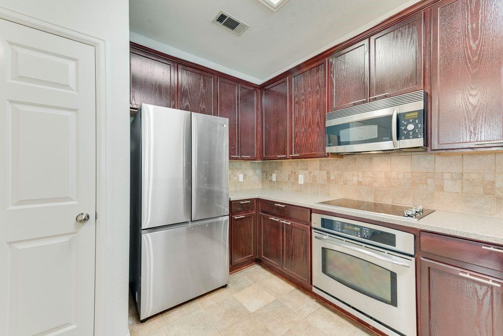 317 Legends Drive Property Photo 8