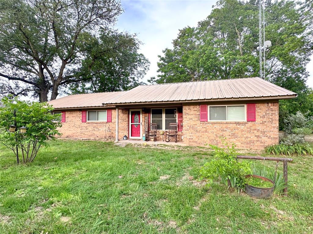 812 Walters Street Property Photo 1