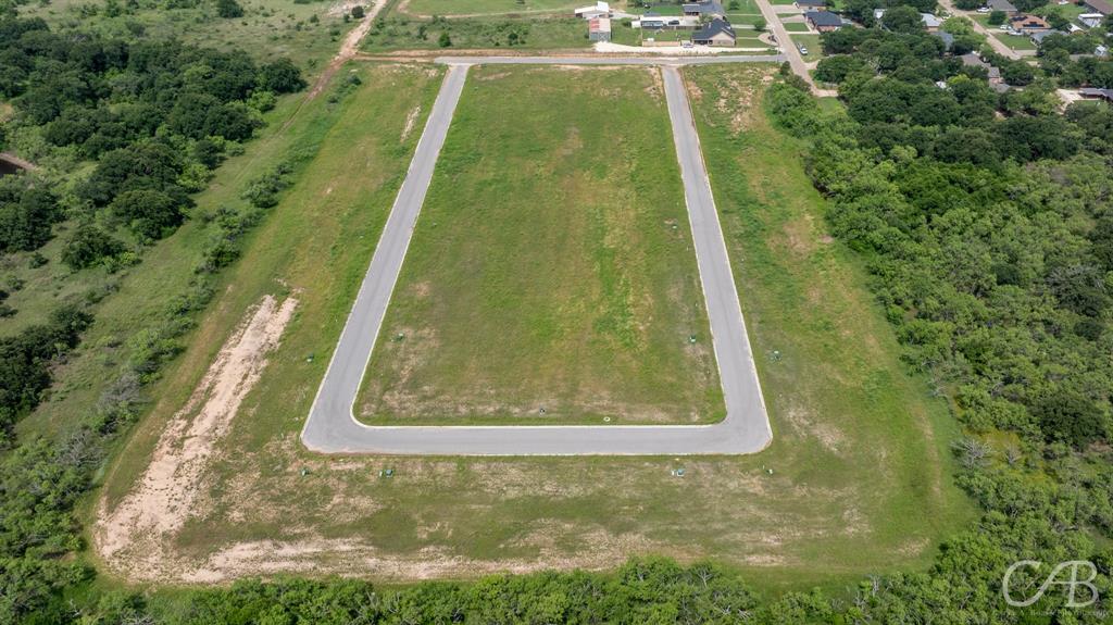 16 Tarus Circle Property Photo 1