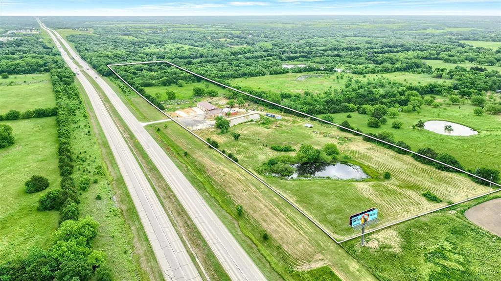 28400 W Us Highway 82 Property Photo 1