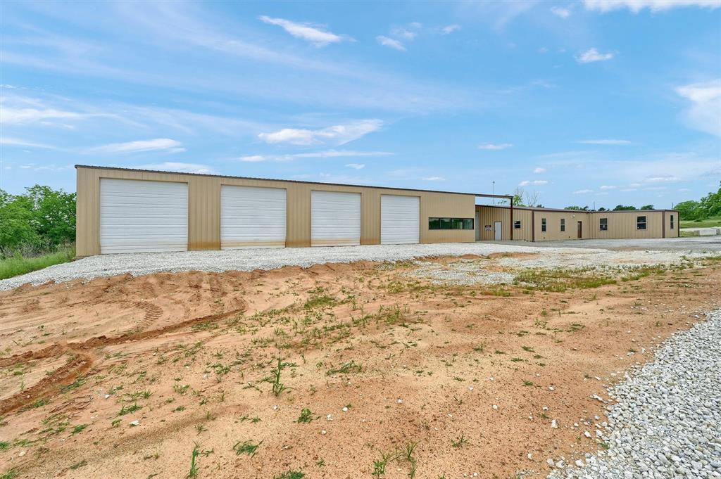 28400 W Us Highway 82 Property Photo 10