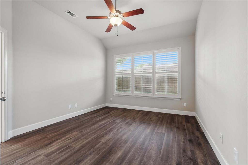 7802 Lindsey Drive Property Photo 12