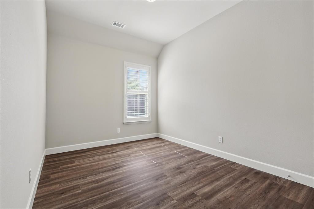 7802 Lindsey Drive Property Photo 18