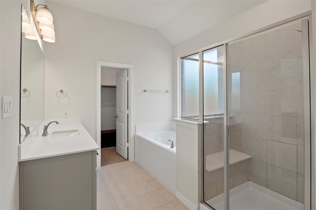 3213 Greymoore Drive Property Photo 13