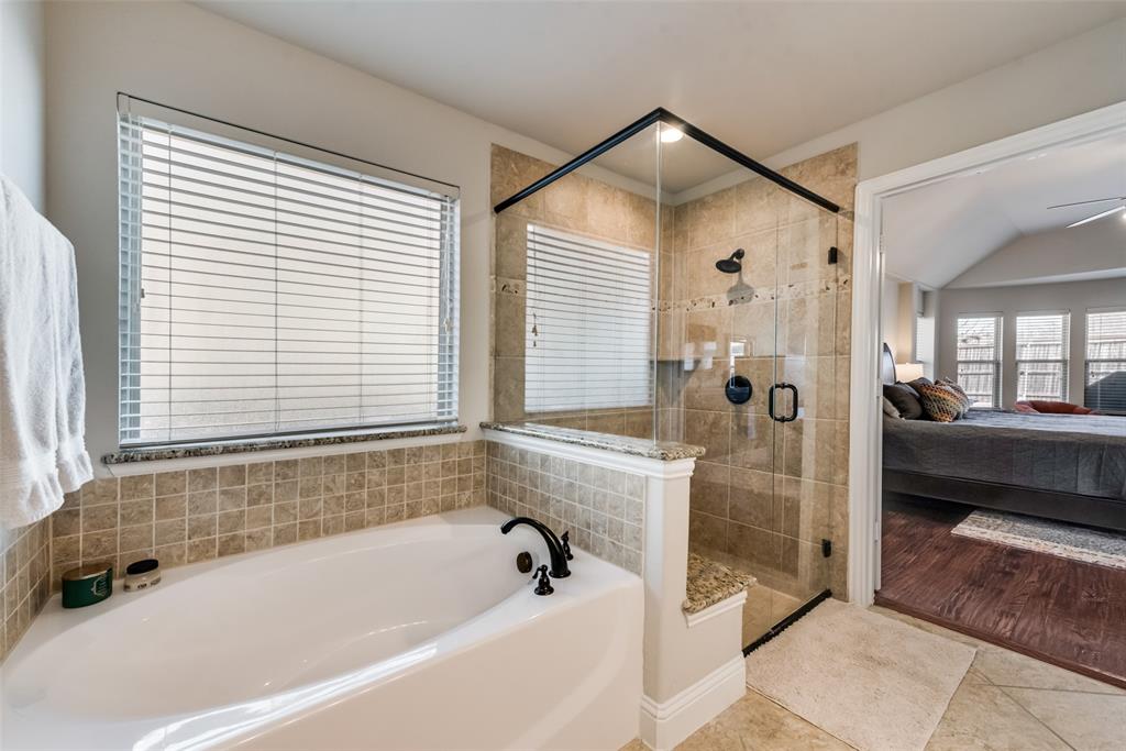 1003 Stanbridge Drive Property Photo 18